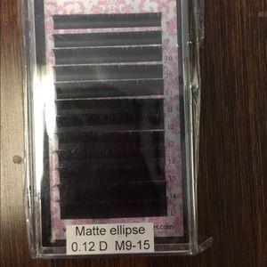 Ellipse Eyelash Extensions